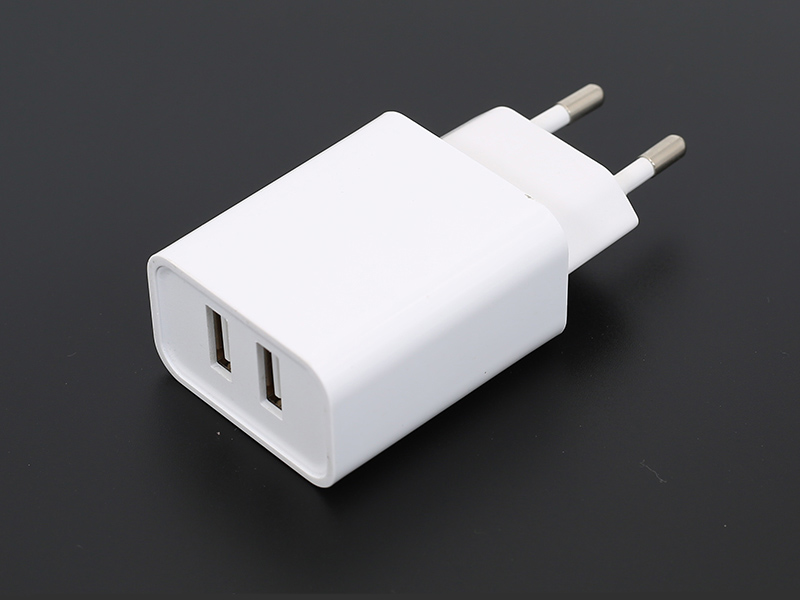 B28 5V2.4A 2USB 歐規電池充電器